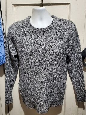 Reserved Men's Black & White Marled Cable Crewneck Sweater